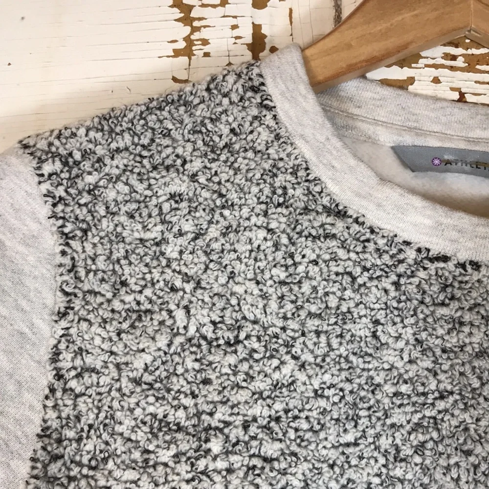 🍄 Athleta Pacific Sweatshirt - Picture 9 of 15